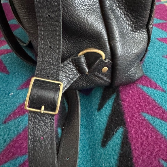 Beautiful Portland Leather tote backpack 🖤 - Picture 8 of 13